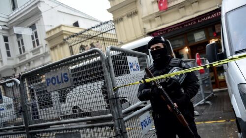 Вооруженное нападение на один из судов Стамбула: есть раненые