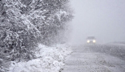 Սաստիկ բքի և ցածր տեսանելիության պատճառով ՀՀ մի շարք ավտոճանապարհներ փակ են կամ դժվարանցանելի