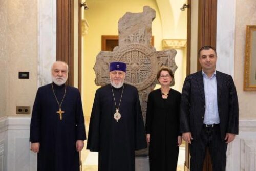 Վեհափառ Հայրապետն ու Լատվիայի դեսպանը քննարկել են ՀՀ անվտանգային մարտահրավերները, Արցախի հարցը