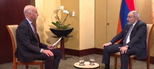 Сближение с Францией за счет охлаждения с ОДКБ: подтекст интервью Пашиняна