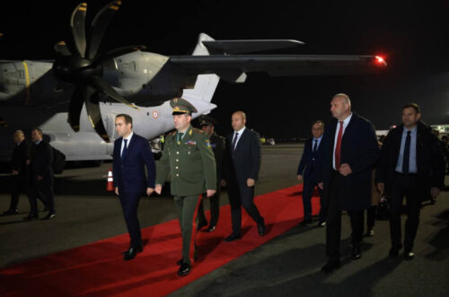 Министр обороны Франции прибыл в Армению