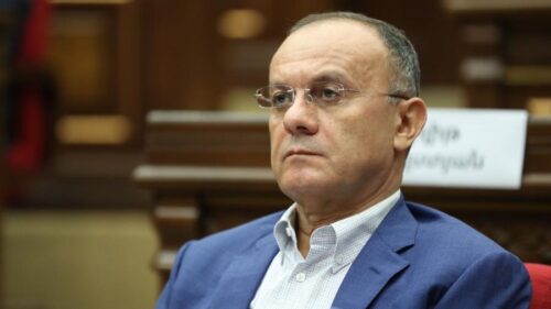 Сейран Оганян: Когда речь идет о делимитации и демаркации, не приводится никакой ссылки ни на какую карту, сдача земли является тяжким преступлением 