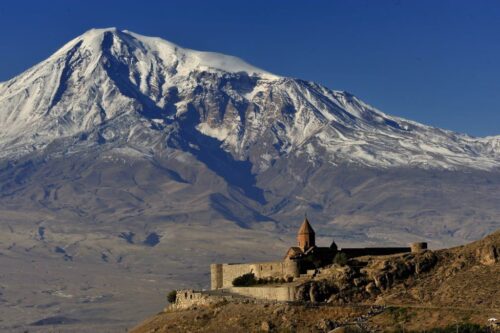 Попытка втиснуть Родину в границы государства: новый проект МОНКС