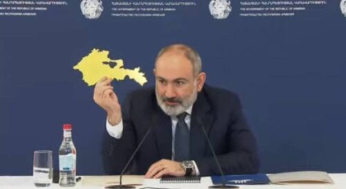 Это есть Республика Армения: Никол Пашинян принес с собой макет