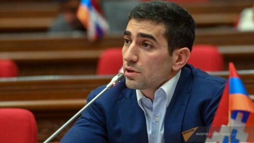 Потасовка в Национальном Собрании, митинги в РА: итоги прошедшего дня