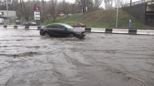 Новые реки в Ереване: городу необходимы лодки