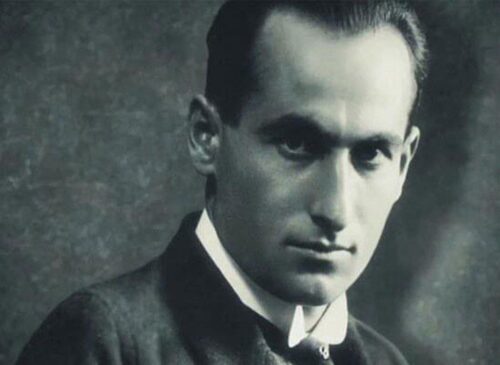 Վերականգնված արժանապատվության 103-րդ տարին