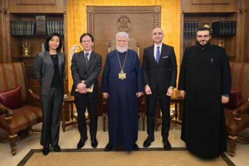 Его Святейшество Арам I принял посла Японии