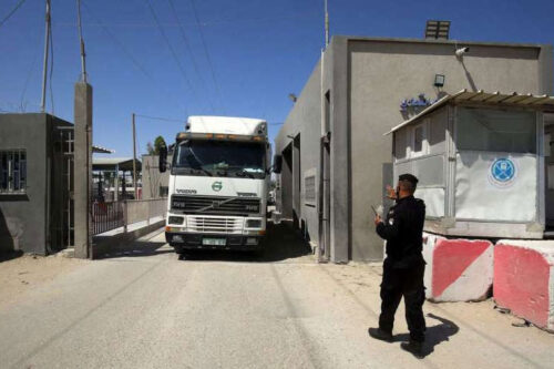 Իսրայելի պաշտպանության նախարարությունը խոստացել է Գազայի հատվածին տրամադրվող օգնությունը հասցնել օրական 500 բեռնատարի