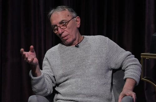 Ավելի քան 2 ժամ է՝ «Գոյ» թատրոնի կառավարման խորհրդի նախագահը բանակցում է մշակույթի փոխնախարարի հետ․ ABC media-ն զրուցել է «Գոյ» թատրոնի դերասան Արթուր Սահակյանի հետ