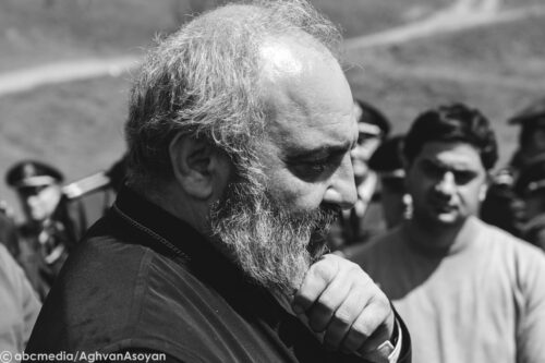 Вы на службе, а не слуга: Баграт Србазан — полиции