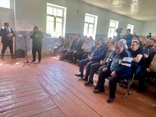 Suren Petrosyan: During the meeting with Pashinyan in Voskepar, the phones were taken from residents