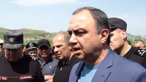 Солдат ценой крови прочертил границу, что мы возвращаем?: житель Тавуша главе МВД РА 