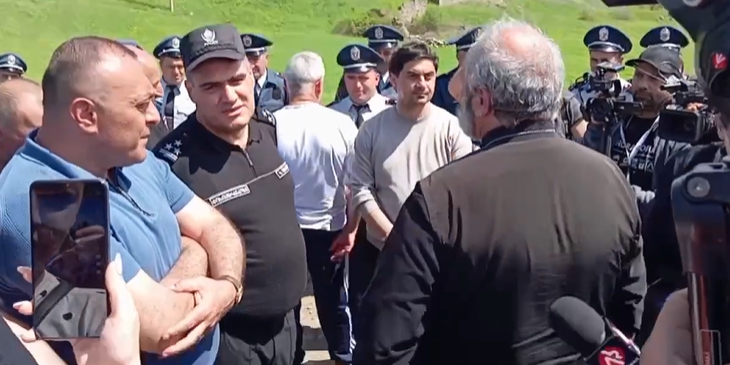 Deputy police chief unaware why Voskepar church area closed Deputy police chief unaware why Voskepar church area closed