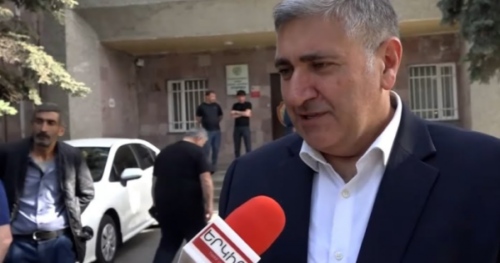 Артур Хачатрян не знает, на каком основании его задержали