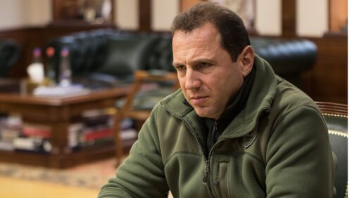 Давид Тоноян: Если у главы страны есть время проверять качество вешалок в школьных шкафчиках, пусть он найдет время и для «осмотра» ракет