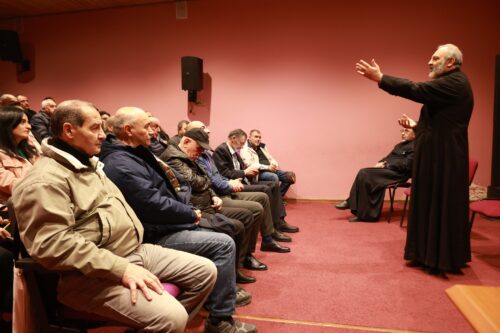 Инициатива «Тавуш во имя Родины» во главе с руководителями Ширакской и Тавушской епархий посетила Воскепар, встретилась с жителями села