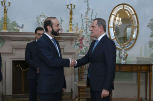 Ալմա Աթայում մեկնարկել է Արարատ Միրզոյանի և Ջեյհուն Բայրամովի հանդիպումը