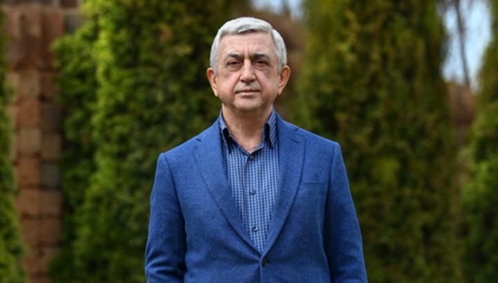 Серж Саргсян: Мы снова победим, если прежде всего будем любить нашу Родину, верить в свои силы, надеяться, что Бог будет с нами в нашей справедливой борьбе со злом Серж Саргсян: Мы снова победим, если прежде всего будем любить нашу Родину, верить в свои силы, надеяться, что Бог будет с нами в нашей справедливой борьбе со злом