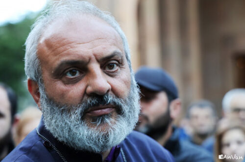 Վտանգը մենք չենք, այլ ձեզ հրաման տվողը․ Բագրատ սրբազանը՝ իրավապահներին