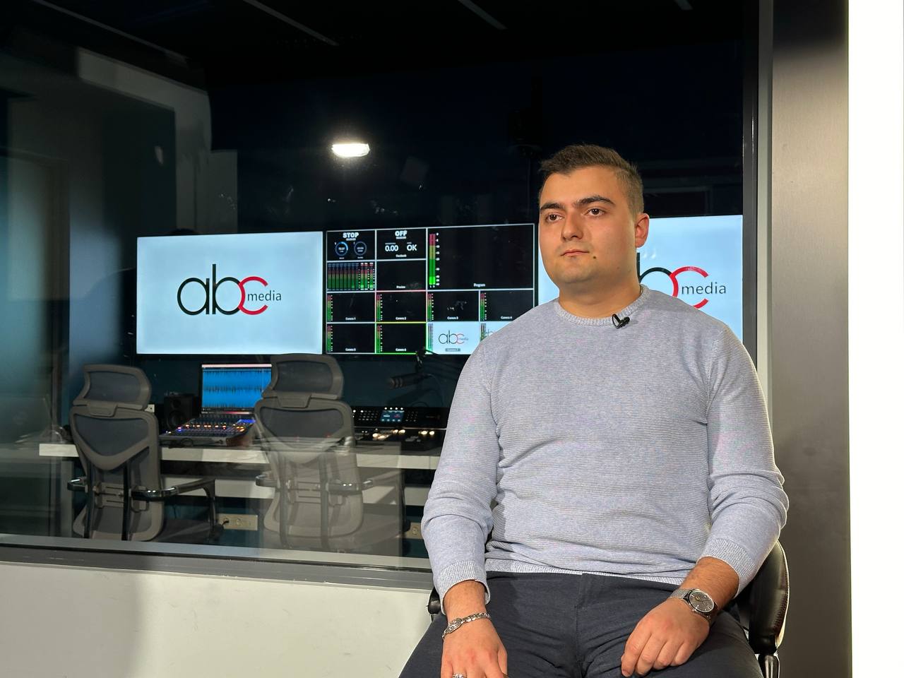 Expert on Azerbaijani Studies: Azerbaijan criticizes and threatens the Armenian Apostolic Church Expert on Azerbaijani Studies: Azerbaijan criticizes and threatens the Armenian Apostolic Church