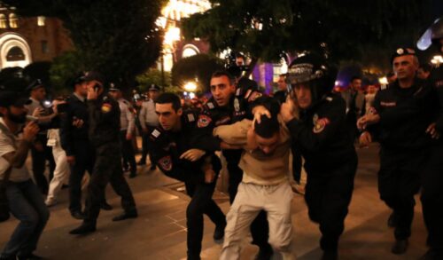 Ստանում ենք ահազանգեր այն մասին, որ ձերբակալված քաղաքացիներին ոստիկանության տարբեր բաժիններում պարտադրում են հայտնել հեռախոսի գաղտնաբառը․ հայտարարություն