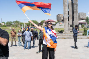 Սրբազան երթին ընդառաջ (ֆոտոշարք)