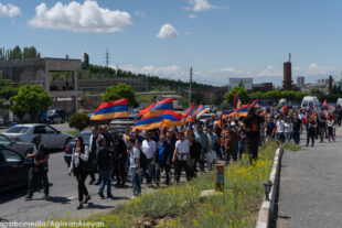 Սրբազան երթը՝  ֆոտոշարքով