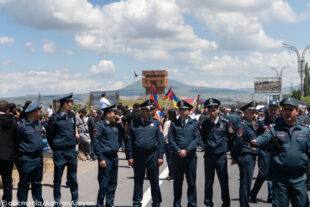 Սրբազան երթը՝  ֆոտոշարքով