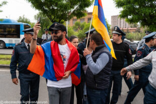 Акции мирного неповиновения в Ереване (фоторепортаж)