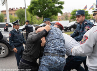 Акции мирного неповиновения в Ереване (фоторепортаж)