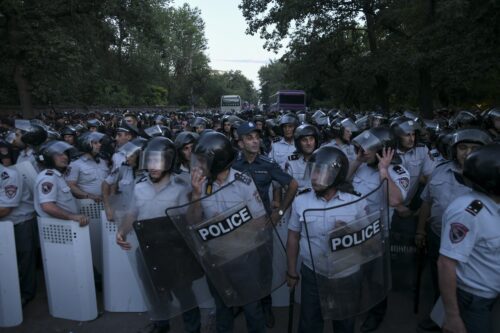 IPI: The Armenian authorities must immediately investigate the cases of violence against journalists covering protests