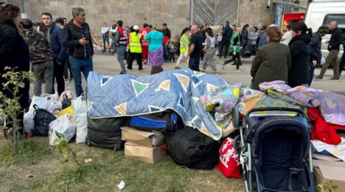 Արցախից բռնի տեղահանված ընտանիքների բնակարանային ապահովման պետական աջակցության ծրագրից օգտվելու համար առաջնային պայման է ՀՀ քաղաքացիություն ձեռք բերելը