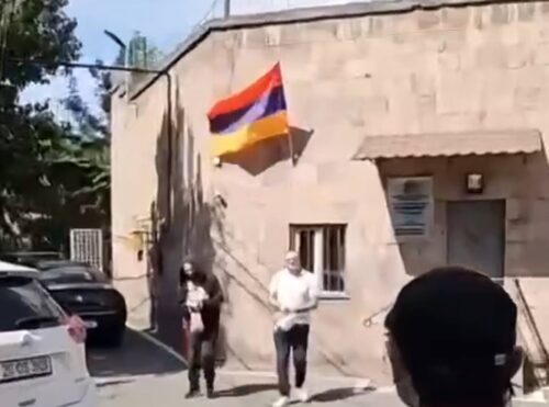 Protesters detained outside Foreign Ministry released