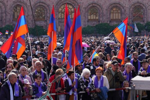 ՀՀ-ում բողոքի ակցիայի մասնակիցները ցանկանում են ոչ այնքան փոխել ապագան, որքան՝ պատժել Փաշինյանին անցյալի համար․ BESA Center