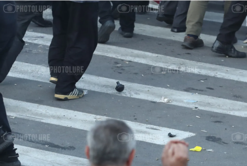 Բաղրամյան պողոտայում ձեռքի վնասվածք ստացած տղամարդու կինը պարզաբանել է՝ ինչու է ամուսինը վերցրել լուսաձայնային նռնակը