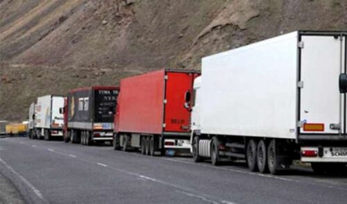 Լարսը փակ է բոլոր տեսակի տրանսպորտային միջոցների համար