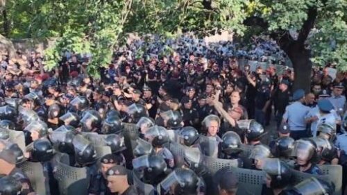 16 людям, участвовавшим в акции 12 июня на проспекте Баграмяна, предъявлены обвинения