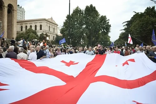 Служба внешней разведки РФ заявила о желании США добиться смены власти в Грузии