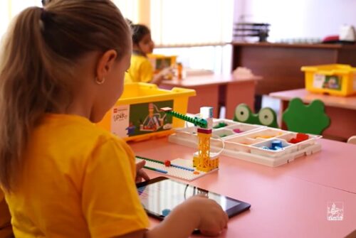 В детских садах Еревана будет внедрена программа робототехники