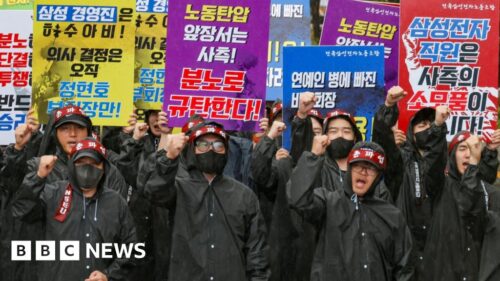 Tech giant Samsung employees come out on indefinite strike