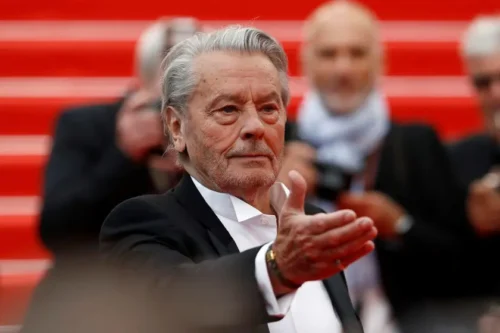  Скончался знаменитый французский актер Ален Делон