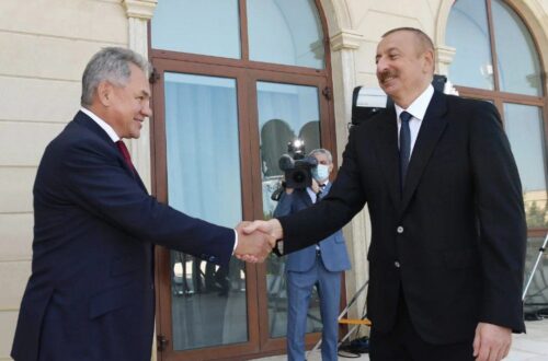 Շոյգուն հանդիպել է Ալիևին