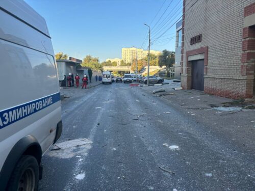 В результате нападения БПЛА на Саратов пострадали четыре человека