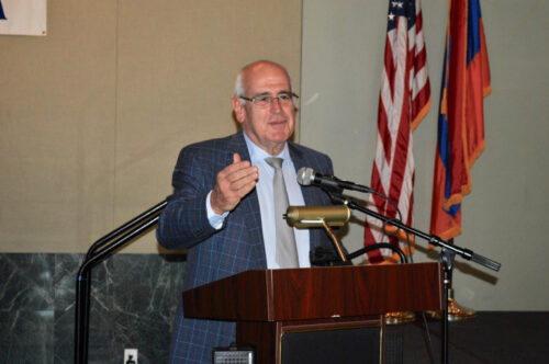 Президент AGBU призвал Блинкена обеспечить освобождение удерживаемых в Баку армян