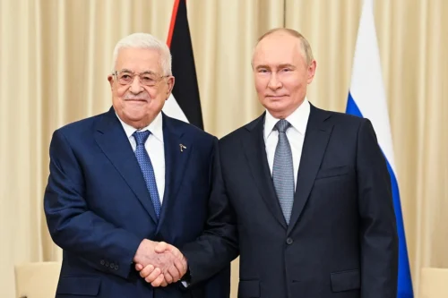 Путин пригласил президента Палестины принять участие в саммите БРИКС