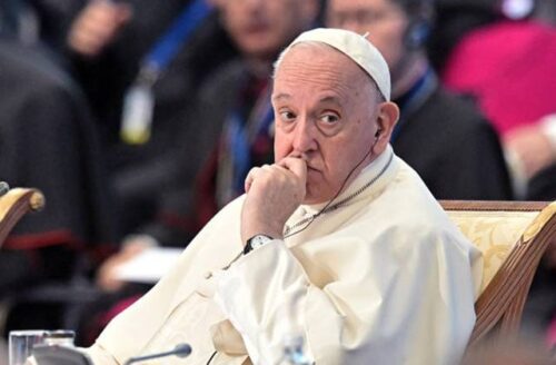 Pope Francis calls for end to escalation in Lebanon