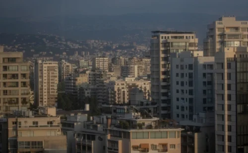 UK calls on its citizens to leave Lebanon and sends troops to Cyprus