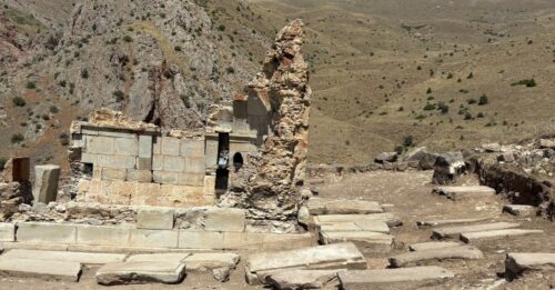 Մշտադիտարկվել են Արարատի մարզի մի շարք հուշարձաններ