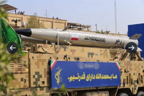 Իրանը զորահանդեսի ժամանակ ներկայացրել է նորագույն ԱԹՍ